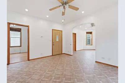 3408 N Springfield Avenue #2, Chicago, IL 60618 - Photo 7