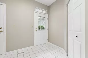 1479 Walnut Hill Ave, Saint Charles, IL 60174 - Photo 17