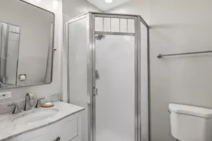 5406 S Harper Ave, Chicago, IL 60615 - Photo 17