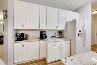 [Address not provided], Warrenville, IL 60555 - Photo 13