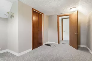 1002 E Empire St, Bloomington, IL 61701 - Photo 23