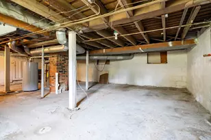 1002 E Empire St, Bloomington, IL 61701 - Photo 27