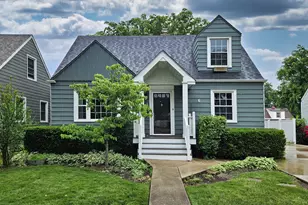 1034 S Saylor Ave, Elmhurst, IL 60126 - Photo 1