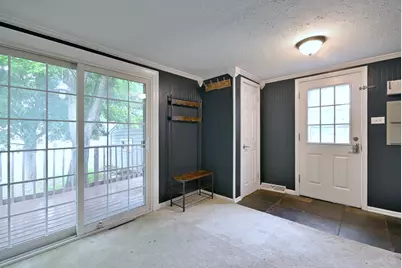 1034 S Saylor Avenue, Elmhurst, IL 60126 - Photo 13