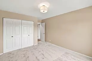 3300 N Carriageway Dr, Arlington Heights, IL 60004 - Photo 23