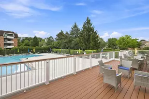 3300 N Carriageway Dr, Arlington Heights, IL 60004 - Photo 29