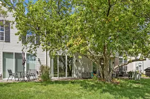 121 Golfview Dr, Glendale Heights, IL 60139 - Photo 15