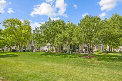 121 Golfview Drive, Glendale Heights, IL 60139 - Photo 17