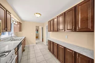 3109 Grove Ave, Berwyn, IL 60402 - Photo 9