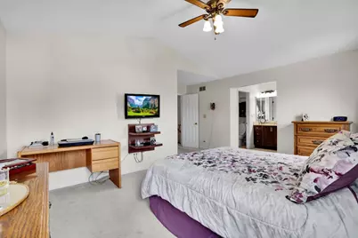 154 Newtown Drive, Buffalo Grove, IL 60089 - Photo 21