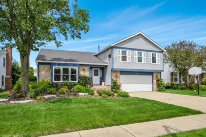 154 Newtown Drive, Buffalo Grove, IL 60089 - Photo 1