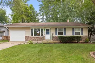 203 Lilac Ln, North Aurora, IL 60542 - Photo 1