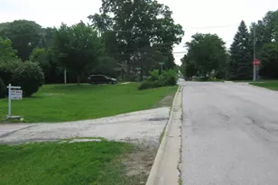1007 Prairie Lawn Rd, Glenview, IL 60025 - Photo 49