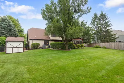 301 Ambria Drive, Mundelein, IL 60060 - Photo 33