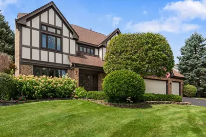 301 Ambria Drive, Mundelein, IL 60060 - Photo 1