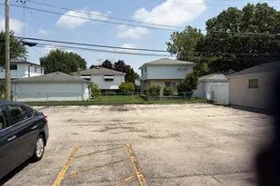 10405 S Keating Ave, Oak Lawn, IL 60453 - Photo 13