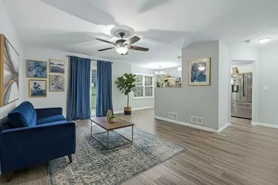 1011 N South Elgin Boulevard, South Elgin, IL 60177 - Photo 1