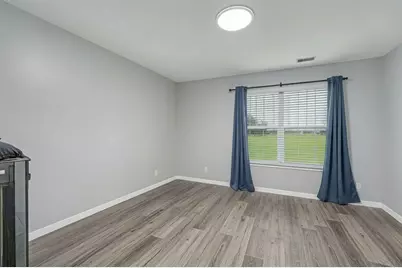 1011 N South Elgin Boulevard, South Elgin, IL 60177 - Photo 21