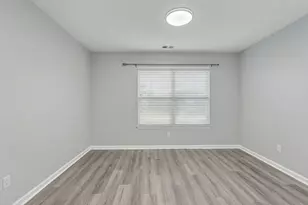 1011 N South Elgin Blvd, South Elgin, IL 60177 - Photo 23