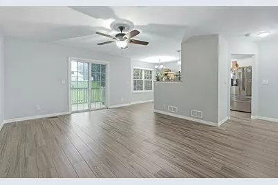 1011 N South Elgin Boulevard, South Elgin, IL 60177 - Photo 17