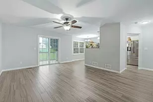 1011 N South Elgin Blvd, South Elgin, IL 60177 - Photo 17
