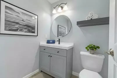 1011 N South Elgin Boulevard, South Elgin, IL 60177 - Photo 9