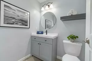 1011 N South Elgin Blvd, South Elgin, IL 60177 - Photo 9