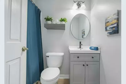 1011 N South Elgin Boulevard, South Elgin, IL 60177 - Photo 7