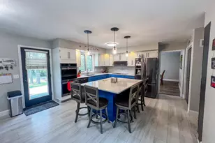 916 W Town Line Rd, Leaf River, IL 61047 - Photo 19