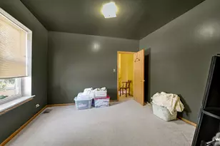 8008 S Ridgeland Ave, Chicago, IL 60617 - Photo 15