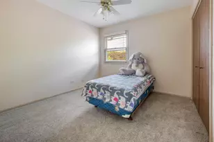 1727 Roosa Ln, Elk Grove Village, IL 60007 - Photo 13