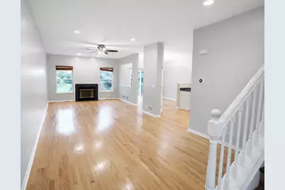 318 Abington Woods Drive, Aurora, IL 60502 - Photo 5