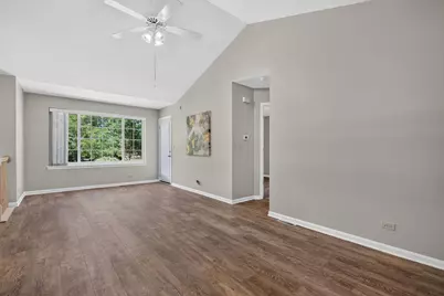 320 Fieldstone Court #320, Bolingbrook, IL 60440 - Photo 11