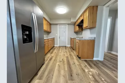 1619 Evergreen Street, Rockford, IL 61101 - Photo 5