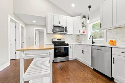 10933 S Eggleston Avenue, Chicago, IL 60628 - Photo 13