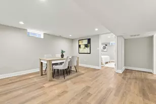10933 S Eggleston Ave, Chicago, IL 60628 - Photo 23