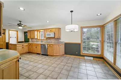 421 N Elm Street, Itasca, IL 60143 - Photo 3