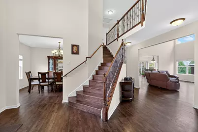 4231 Honey Locust Drive, Naperville, IL 60564 - Photo 5
