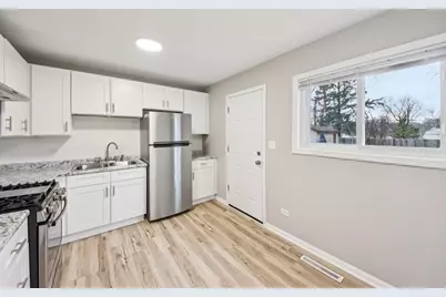 65 Della Street, Crystal Lake, IL 60014 - Photo 11