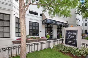 33 W Delaware Pl, Chicago, IL 60610 - Photo 3