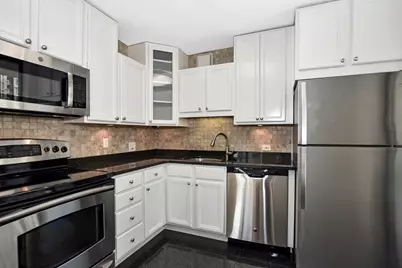 33 W Delaware Place #13A, Chicago, IL 60610 - Photo 23