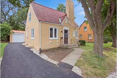 431 Bowen Court, Elgin, IL 60120 - Photo 1