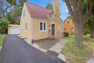 431 Bowen Ct, Elgin, IL 60120 - Photo 1