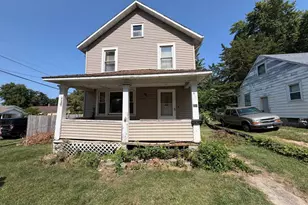 204 Douglas Ave, Dixon, IL 61021 - Photo 1
