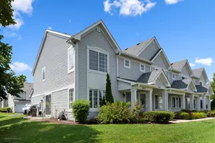 39123 Aberdeen Ln, Beach Park, IL 60083 - Photo 1