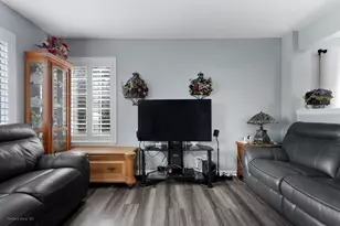 39123 Aberdeen Ln, Beach Park, IL 60083 - Photo 5