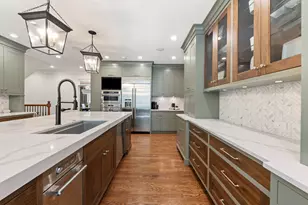 1046 Sylvan Cir, Naperville, IL 60540 - Photo 21