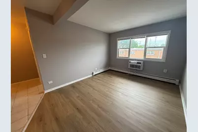 1213 N 34th Avenue #4, Melrose Park, IL 60160 - Photo 3