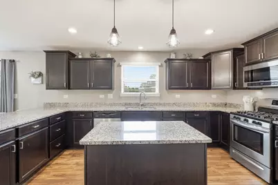 2032 Rownham Hill Road, New Lenox, IL 60451 - Photo 7
