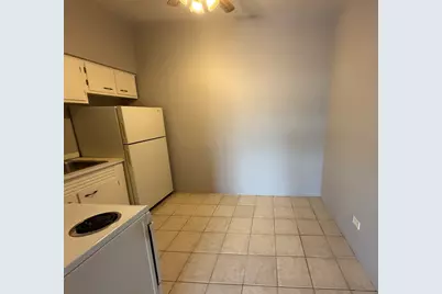 1213 N 34th Avenue #13, Melrose Park, IL 60160 - Photo 9